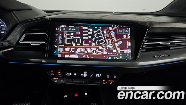 Audi Q4 e-tron 2025 — photo 14