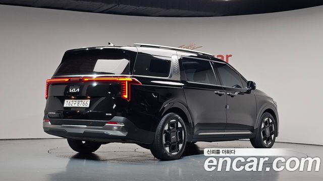 Kia Canival 2024 — photo 2