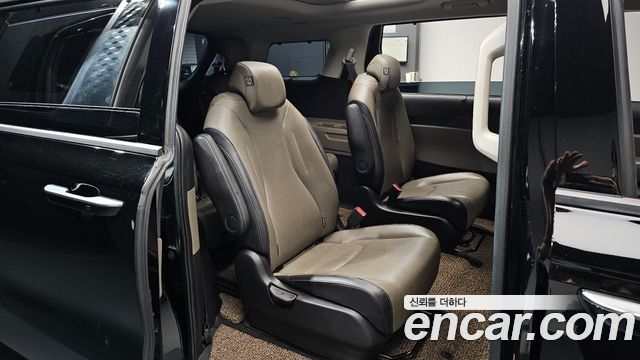 Kia Canival 2024 — photo 17