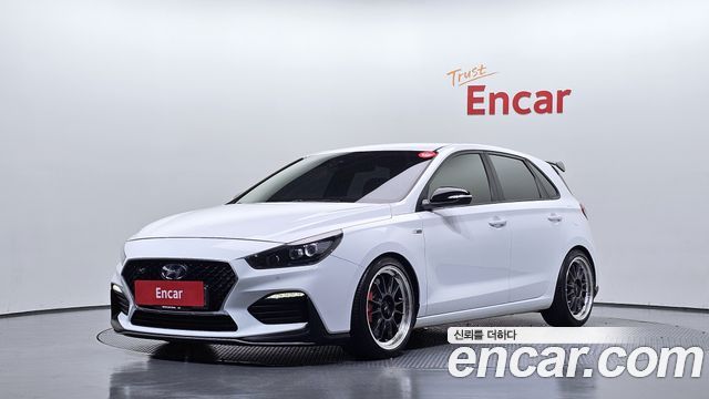 Hyundai i30 2019 — photo 1