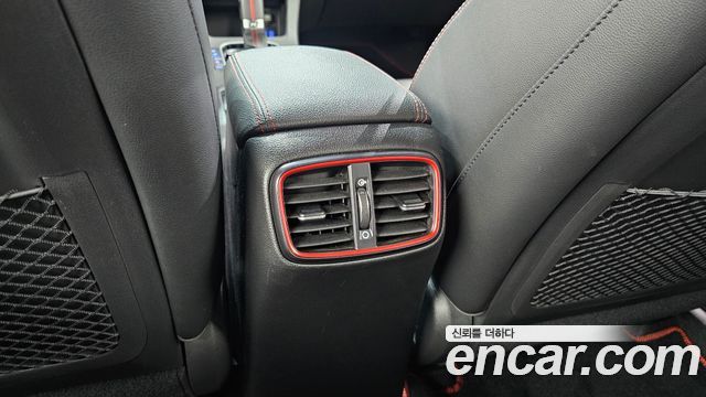 Hyundai i30 2019 — photo 27