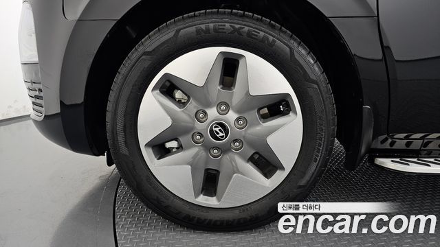 Hyundai Staria 2025 — photo 5