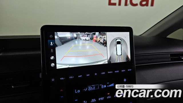 Hyundai Staria 2025 — photo 21