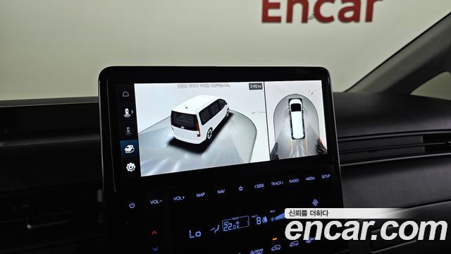 Hyundai Staria 2025 — photo 22