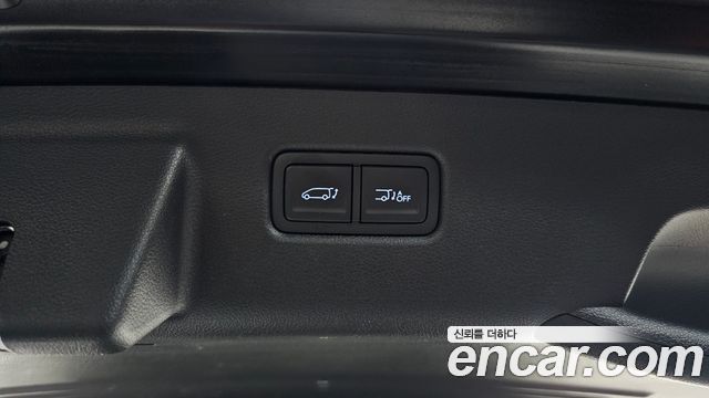 Hyundai Staria 2025 — photo 36
