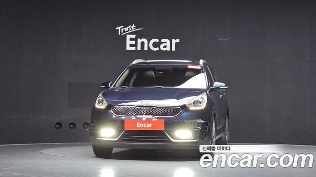 Kia Niro 2018 — photo 3