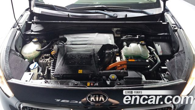 Kia Niro 2018 — photo 6