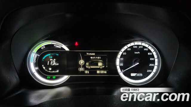 Kia Niro 2018 — photo 11
