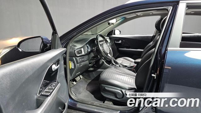 Kia Niro 2018 — photo 13