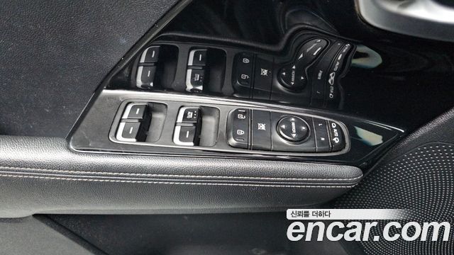 Kia Niro 2018 — photo 29