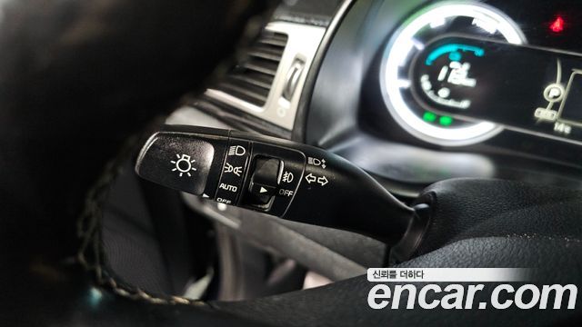 Kia Niro 2018 — photo 30