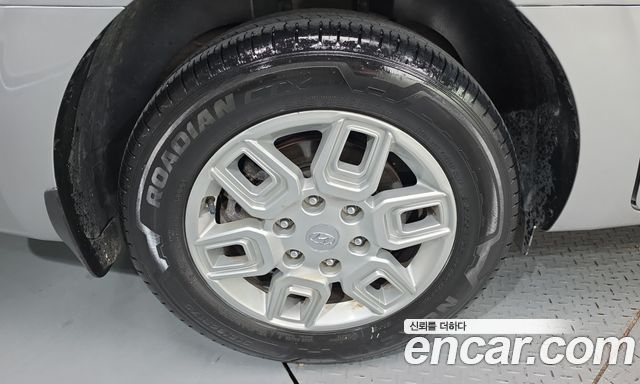 Hyundai Staria 2022 — photo 5