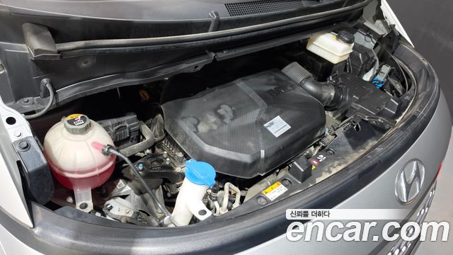 Hyundai Staria 2022 — photo 6