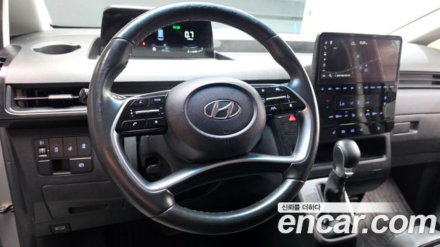 Hyundai Staria 2022 — photo 18