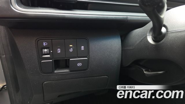 Hyundai Staria 2022 — photo 27