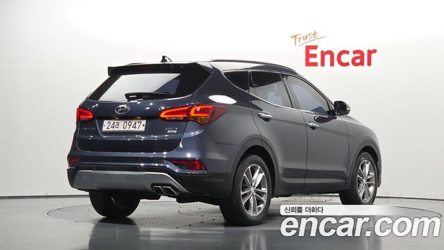 Hyundai Santafe 2016 — photo 2