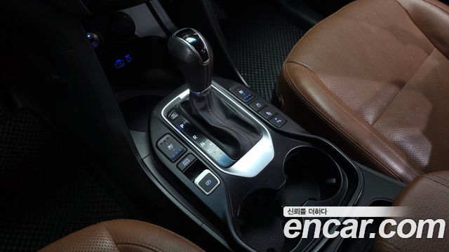 Hyundai Santafe 2016 — photo 12