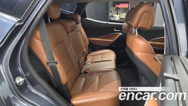 Hyundai Santafe 2016 — photo 18