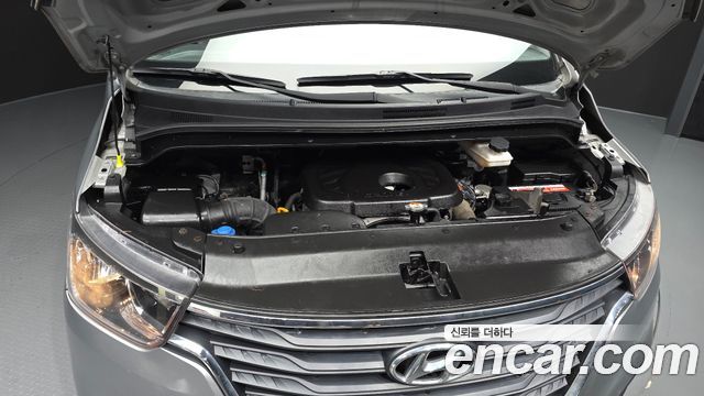 Hyundai Starex 2019 — photo 6