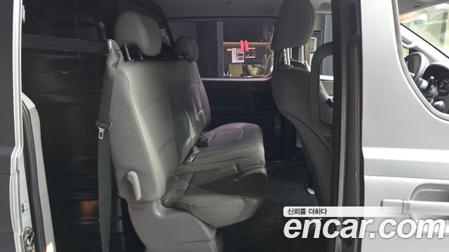 Hyundai Starex 2019 — photo 18