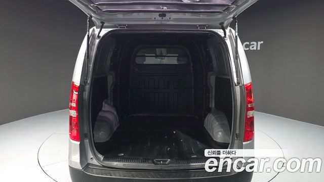 Hyundai Starex 2019 — photo 26