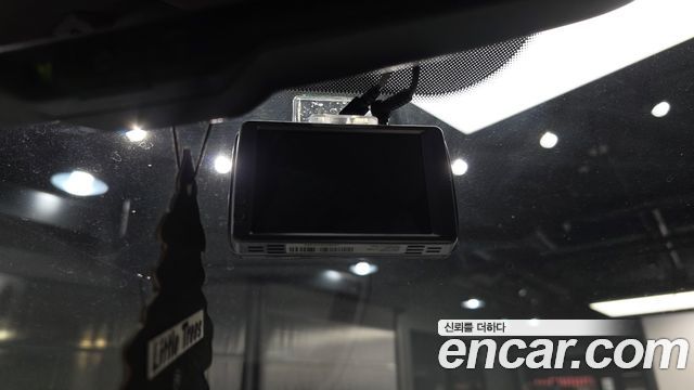 Hyundai Starex 2019 — photo 29