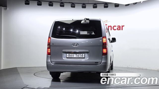 Hyundai Starex 2012 — photo 4