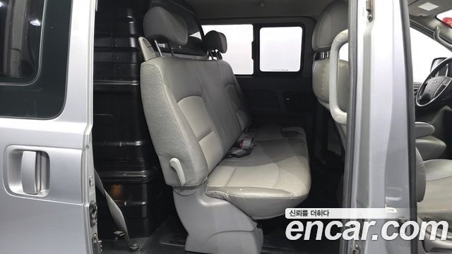 Hyundai Starex 2012 — photo 12
