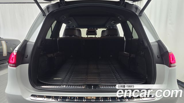 Mercedes-Benz GLS-Class 2022 — photo 24