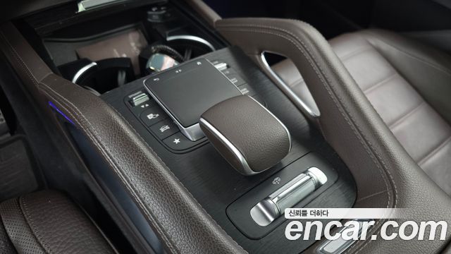 Mercedes-Benz GLS-Class 2022 — photo 25