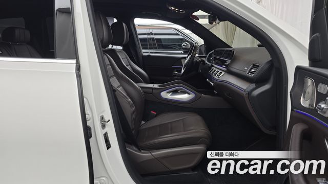 Mercedes-Benz GLS-Class 2022 — photo 16