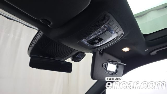 Mercedes-Benz GLS-Class 2022 — photo 28