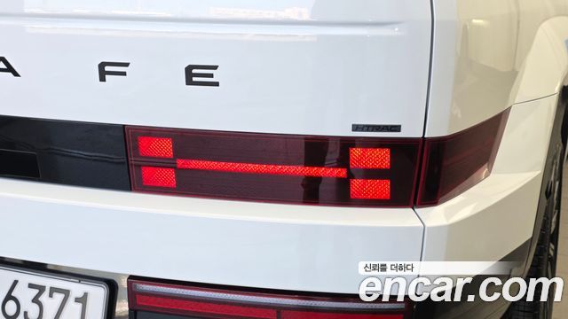 Hyundai Santafe 2025 — photo 9