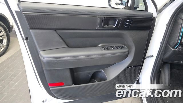 Hyundai Santafe 2025 — photo 14