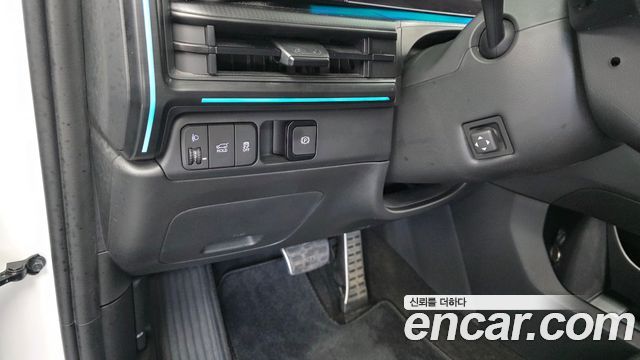 Hyundai Santafe 2025 — photo 28