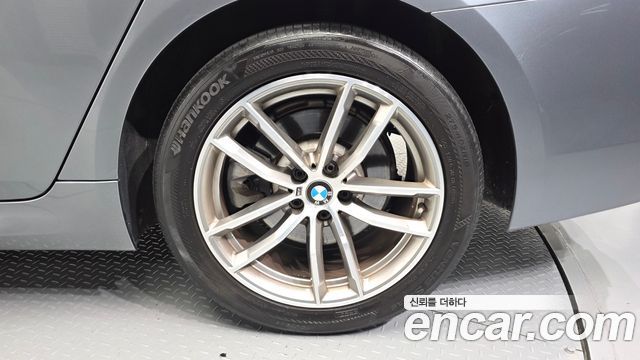 BMW 5-Series 2017 — photo 5
