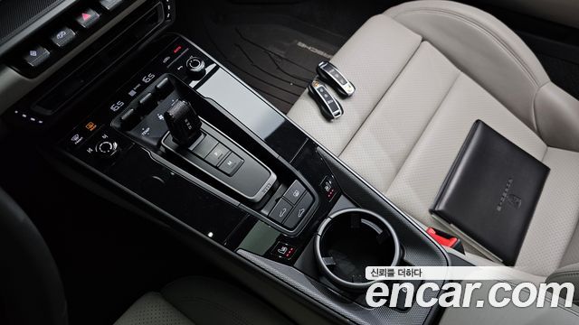 Porsche 911 2022 — photo 12