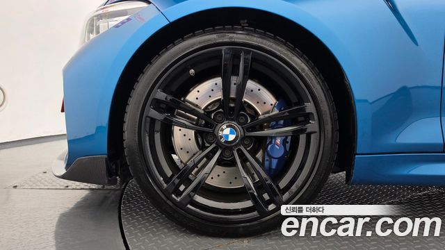 BMW M2 2018 — photo 5