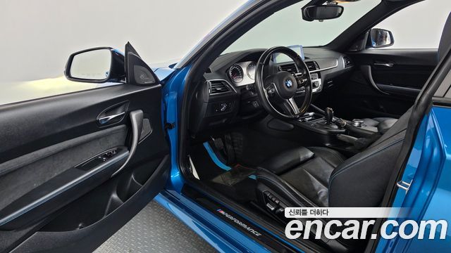 BMW M2 2018 — photo 13