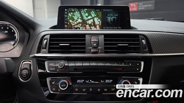 BMW M2 2018 — photo 19