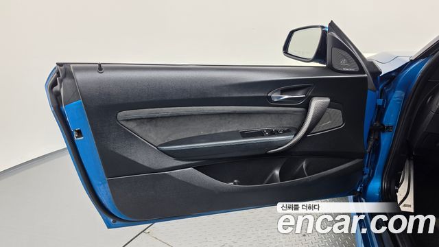 BMW M2 2018 — photo 14