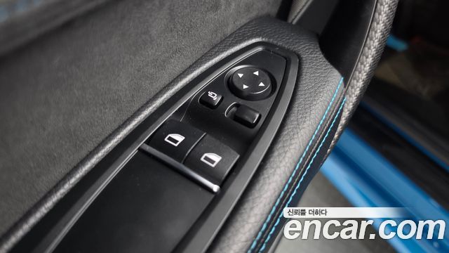 BMW M2 2018 — photo 27
