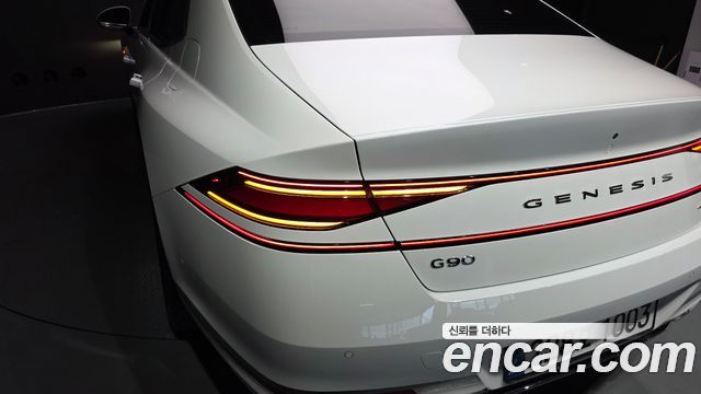 Genesis G90 2025 — photo 9