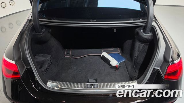 Mercedes-Benz S-Class 2021 — photo 20