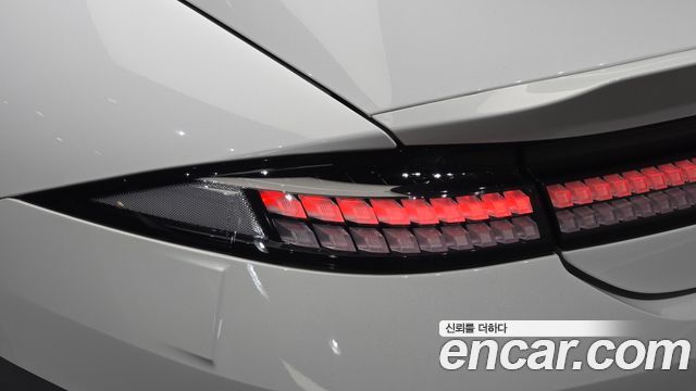Hyundai Ioniq6 2023 — photo 9
