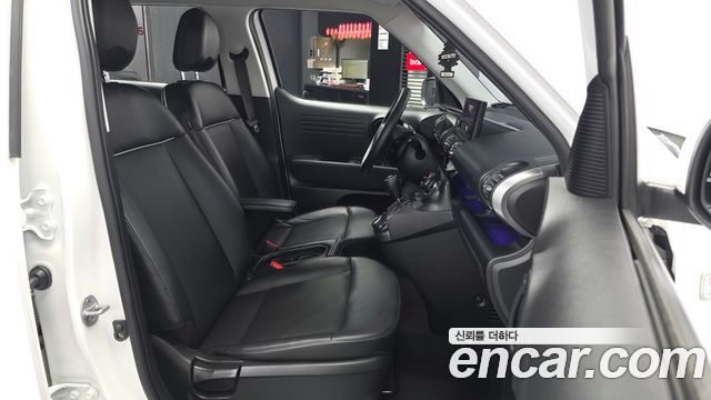 Hyundai Casper 2023 — photo 17