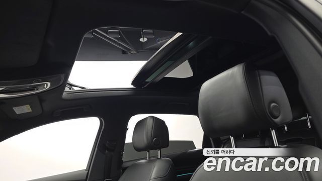 Audi e-tron 2020 — photo 24