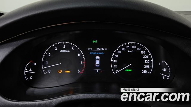 Hyundai Genesis 2012 — photo 8