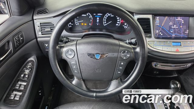 Hyundai Genesis 2012 — photo 13