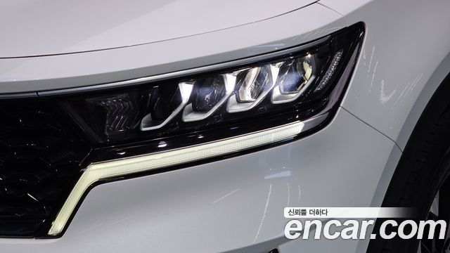 Kia Sorento 2022 — photo 8